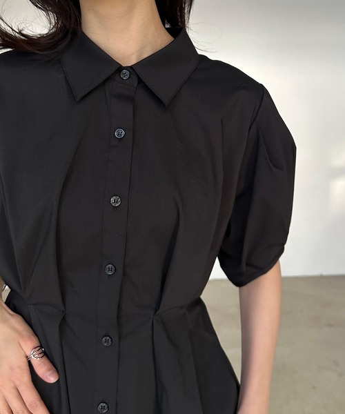 solleim(ソルレム)の「パフスリーブペプラムシャツ(シャツ/ブラウス・レディース・ブラック/オフホワイト/ブルー・M/L)」の5枚目の写真