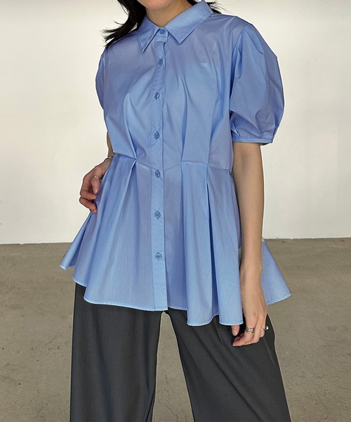 solleim(ソルレム)の「パフスリーブペプラムシャツ(シャツ/ブラウス・レディース・ブラック/オフホワイト/ブルー・M/L)」の7枚目の写真