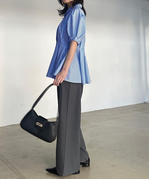 solleim(ソルレム)の「パフスリーブペプラムシャツ(シャツ/ブラウス・レディース・ブラック/オフホワイト/ブルー・M/L)」の9枚目の写真