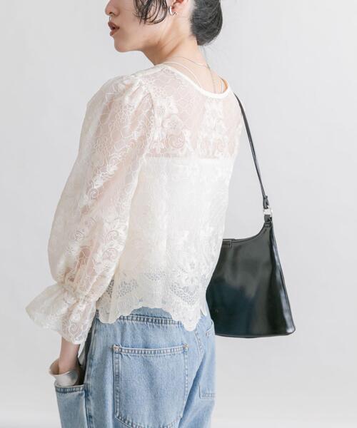 KBF(ケイビーエフ)の「オーガンジー刺繍クロップドブラウス(シャツ/ブラウス・レディース・アイボリー/ブラック/ピンク・ONE)」の7枚目の写真
