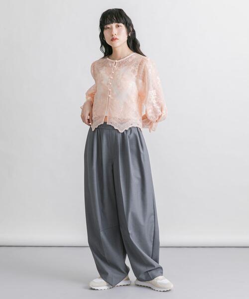 KBF(ケイビーエフ)の「オーガンジー刺繍クロップドブラウス(シャツ/ブラウス・レディース・アイボリー/ブラック/ピンク・ONE)」の16枚目の写真