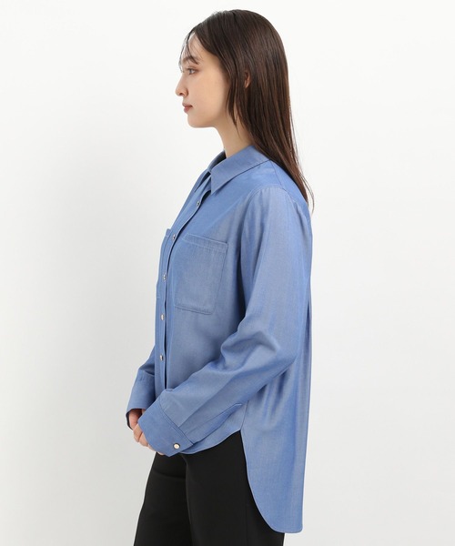 Andemiu（アンデミュウ）の「シャンブレーデニムシャツ325565（シャツ/ブラウス・レディース・ライトブルー/ブルー・FREE）」の11枚目の写真