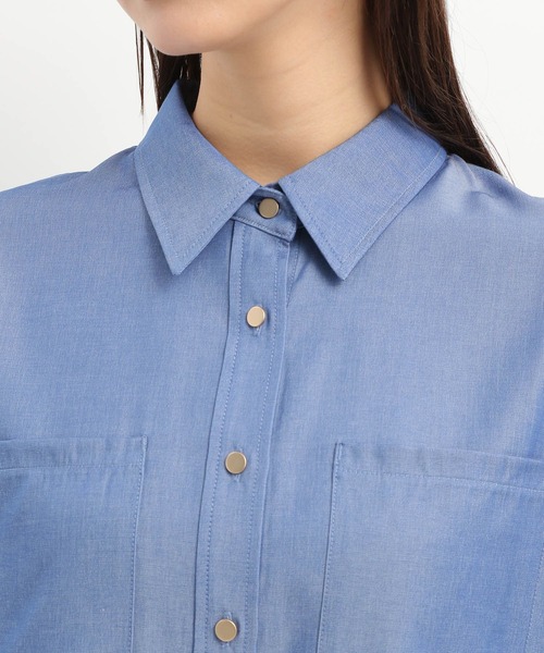 Andemiu（アンデミュウ）の「シャンブレーデニムシャツ325565（シャツ/ブラウス・レディース・ライトブルー/ブルー・FREE）」の9枚目の写真