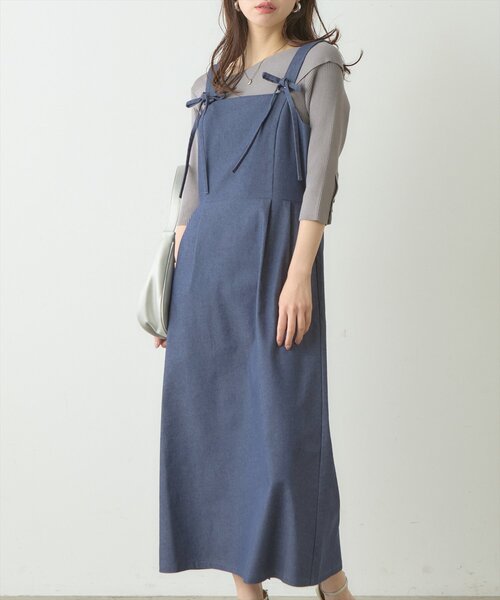 natural couture(ナチュラルクチュール)の「リボンディティールジャンスカワンピース(ワンピース・レディース・インディゴブルー/ベージュ/アイボリー/グレー・FREE)」の1枚目の写真
