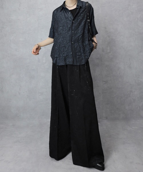 Spielio】Foil printed embossed slacks/ 箔プリントシボ加工