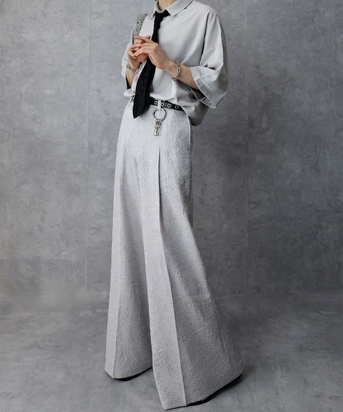 Spielio（シュピーリオ）の「【Spielio】Foil printed embossed slacks/ 箔プリントシボ加工スラックス（スラックス・メンズ・グレー/ブラック・M/L）」の9枚目の写真