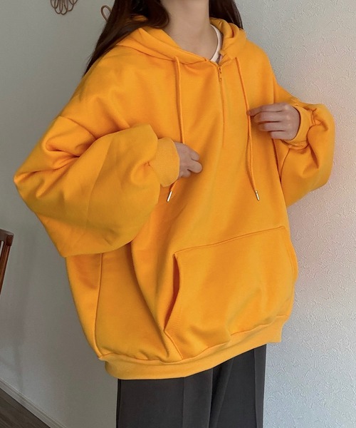 Cham.(チャム)の「ゆるだぼハーフジップパーカー(パーカー・レディース・オフホワイト/グレー/ピンク/オレンジ/ブラック・F)」の19枚目の写真