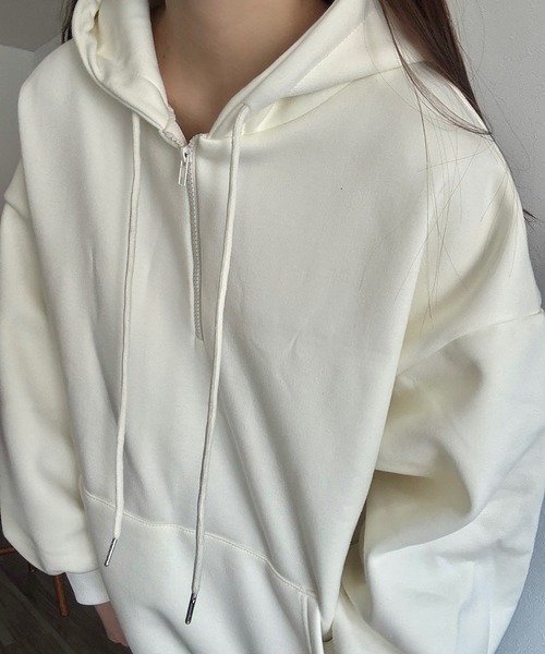 Cham.(チャム)の「ゆるだぼハーフジップパーカー(パーカー・レディース・オフホワイト/グレー/ピンク/オレンジ/ブラック・F)」の15枚目の写真