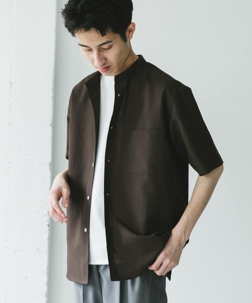 URBAN RESEARCH DOORS（アーバンリサーチドアーズ）の「『XLサイズ/WEB限定』『吸水速乾』セオアルファバンドカラーショートスリーブシャツ（シャツ/ブラウス・メンズ・オフホワイト/チャコールグレー/ロイヤルブルー/ブラウン/ライトグレー・MEDIUM/LARGE/X-LARGE）」の14枚目の写真