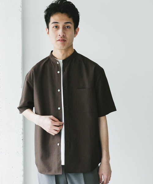 URBAN RESEARCH DOORS（アーバンリサーチドアーズ）の「『XLサイズ/WEB限定』『吸水速乾』セオアルファバンドカラーショートスリーブシャツ（シャツ/ブラウス・メンズ・オフホワイト/チャコールグレー/ロイヤルブルー/ブラウン/ライトグレー・MEDIUM/LARGE/X-LARGE）」の16枚目の写真