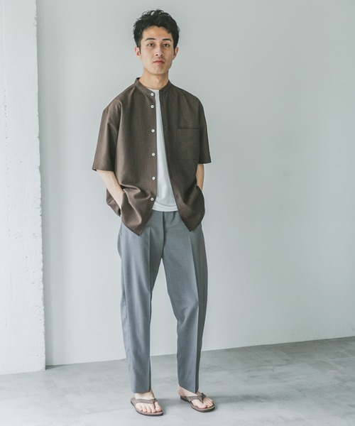 URBAN RESEARCH DOORS（アーバンリサーチドアーズ）の「『XLサイズ/WEB限定』『吸水速乾』セオアルファバンドカラーショートスリーブシャツ（シャツ/ブラウス・メンズ・オフホワイト/チャコールグレー/ロイヤルブルー/ブラウン/ライトグレー・MEDIUM/LARGE/X-LARGE）」の17枚目の写真