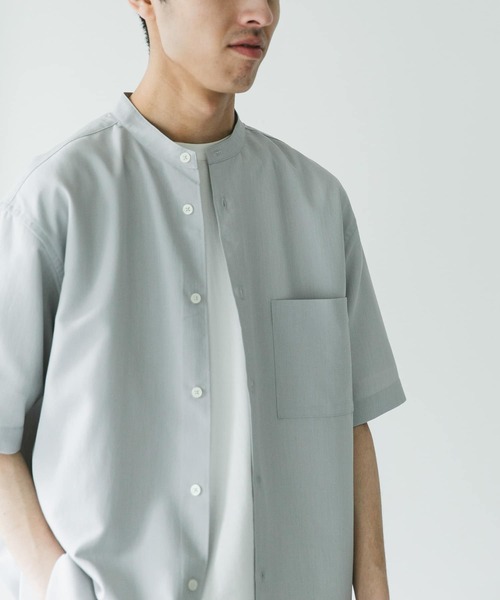 【新品・美品】バンドカラー長袖シャツ 白　サイズ40【匿名配送】 URBAN RESEARCH DOORS シャツ 「XLサイズ/WEB限定」「吸水速乾