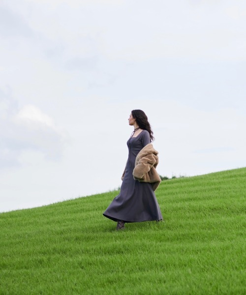 NOTREemor（ノートルエモア）の「ribbon neck bra top x knit dress（ワンピース・レディース・グレイッシュブルー・FREE）」の2枚目の写真