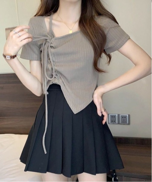 COMON＋（コモンプラス）の「サイド編み上げ リボンタイプ 半袖Tシャツ カットソー（シャツ/ブラウス・レディース・ブラック/ブラウン・M/L）」の9枚目の写真