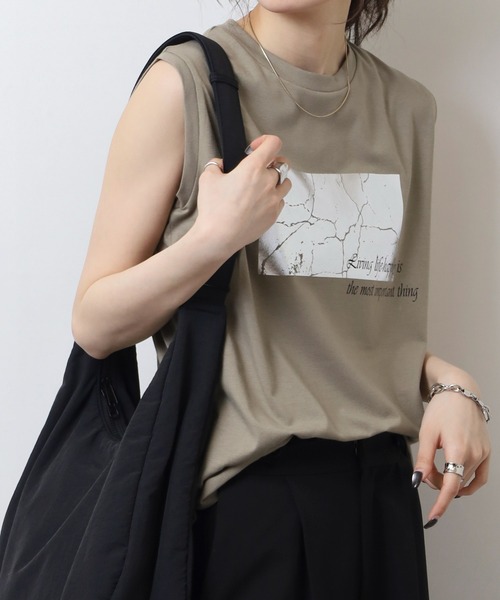 A.N.L（エーエヌエル　レーベル）の「A.N.L 箔プリントタンクトップ ノースリーブトップス（Tシャツ/カットソー・レディース・オフホワイト/モカ/ブラック・38）」の13枚目の写真
