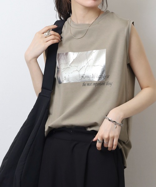 A.N.L（エーエヌエル　レーベル）の「A.N.L 箔プリントタンクトップ ノースリーブトップス（Tシャツ/カットソー・レディース・オフホワイト/モカ/ブラック・38）」の14枚目の写真