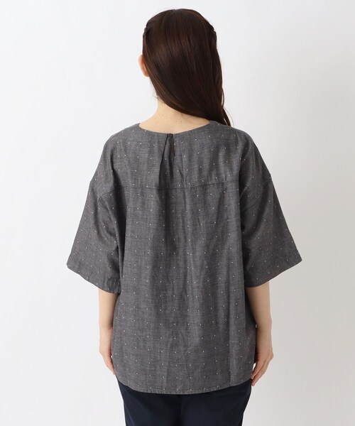 one'sterrace(ワンズテラス)の「コットンWガーゼ ドット柄5分袖ブラウス(シャツ/ブラウス・レディース・アイボリー系8/ブラック系8/ネイビー系5・02)」の6枚目の写真