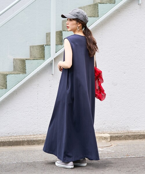 セール】限定展開 ノースリーブ Aライン シルエット ワンピース