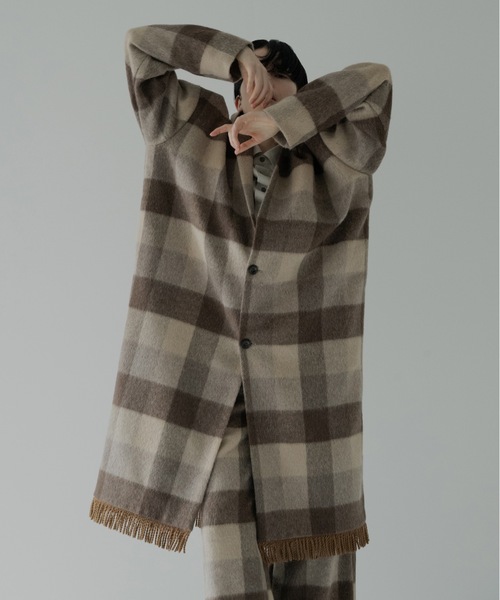 RYU(リュー)の「block plaid fringe coat(チェスターコート・メンズ・ホワイト×ブラック/ベージュ系・2/4/1)」の5枚目の写真