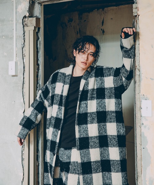 RYU(リュー)の「block plaid fringe coat(チェスターコート・メンズ・ホワイト×ブラック/ベージュ系・2/4/1)」の8枚目の写真