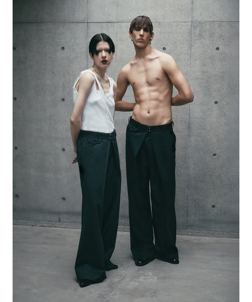 WOOL GABARDINE FOLDED WIDE TROUSERS（スラックス）｜JOHN