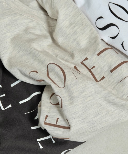 lawgy（ラウジー）の「square logo t shirt / スクエアロゴtシャツ（Tシャツ/カットソー・レディース・チャコール/ホワイト/オートミール・FREE）」の5枚目の写真