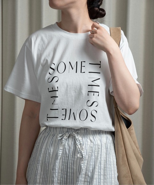 lawgy（ラウジー）の「square logo t shirt / スクエアロゴtシャツ（Tシャツ/カットソー・レディース・チャコール/ホワイト/オートミール・FREE）」の15枚目の写真