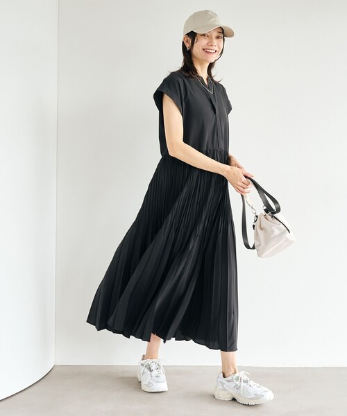 green label relaxing（グリーンレーベルリラクシング）の「［size SHORTあり］ワッシャー プリーツ ワンピース（ワンピース・レディース・ブラック/ライトブルー/モカ・FREE/SHORT）」の4枚目の写真