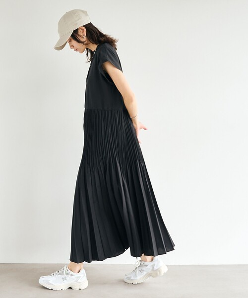 green label relaxing（グリーンレーベルリラクシング）の「［size SHORTあり］ワッシャー プリーツ ワンピース（ワンピース・レディース・ブラック/ライトブルー/モカ・FREE/SHORT）」の6枚目の写真