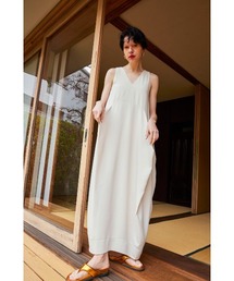 OMMO（オーエムエムオー）の「IRREGULAR  PATTERN V NECK OP（ドレス）」