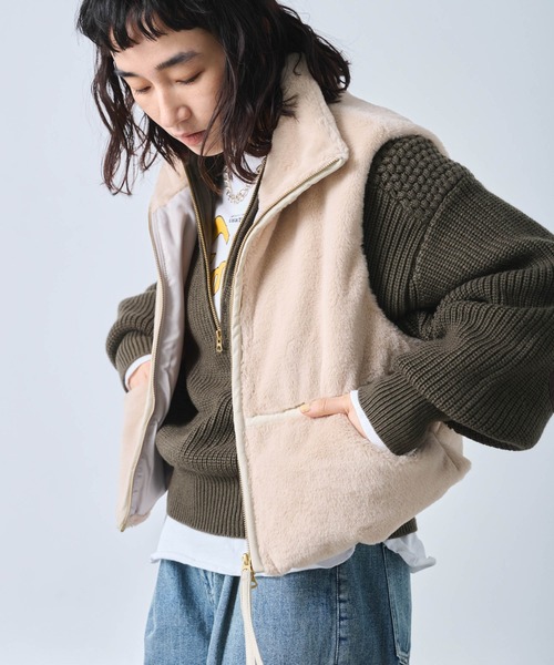 kha:ki(カーキ)の「「KHA:KI / カーキ」STAND COLLAR FUR VEST(ベスト・レディース・ブラウン/ベージュ・1/2)」の1枚目の写真