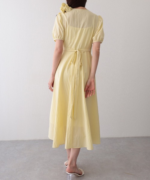 Lace Ladies(レースレディース)の「Vネック カシュクール タック パフスリーブ ワンピース(ワンピース・レディース・ラベンダー/イエロー・FREE)」の4枚目の写真