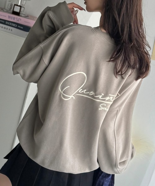 classicalelf(クラシカルエルフ)の「大人カジュアルに最適解。サイン刺繍裏毛スウェット(スウェット・レディース・チャコール/ネイビー/オートミール/ブラウン/ブルー/グレイッシュベージュ・LARGE/MEDIUM/SMALL/X-LARGE)」の4枚目の写真