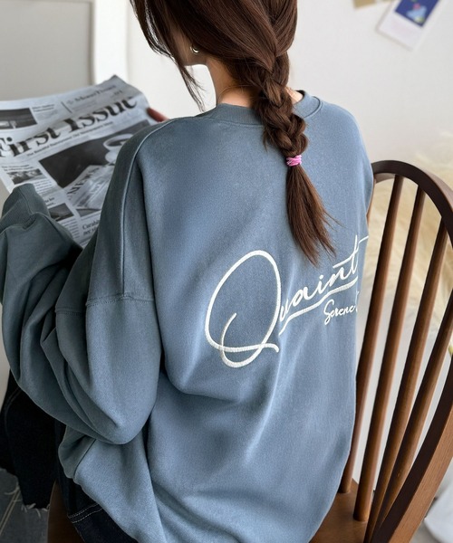 classicalelf(クラシカルエルフ)の「大人カジュアルに最適解。サイン刺繍裏毛スウェット(スウェット・レディース・チャコール/ネイビー/オートミール/ブラウン/ブルー/グレイッシュベージュ・LARGE/MEDIUM/SMALL/X-LARGE)」の15枚目の写真