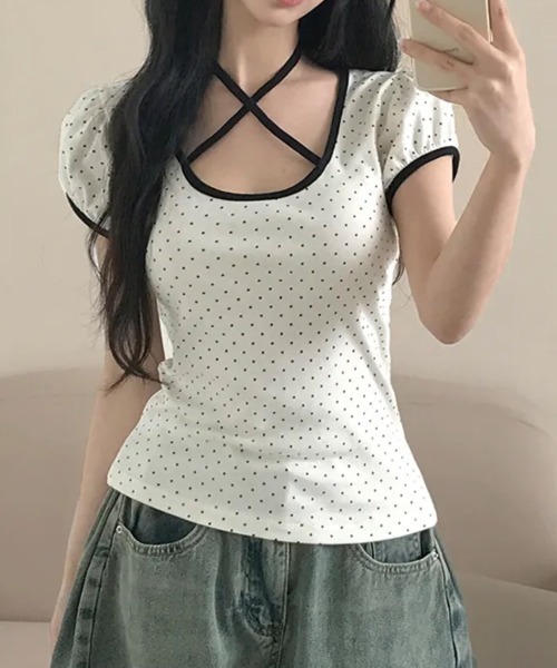 NANAHACHI(ナナハチ)の「水玉柄パフスリーブ半袖Tシャツ(Tシャツ/カットソー・レディース・レッド/ブラウン/ブラック/クリーム・FREE)」の7枚目の写真