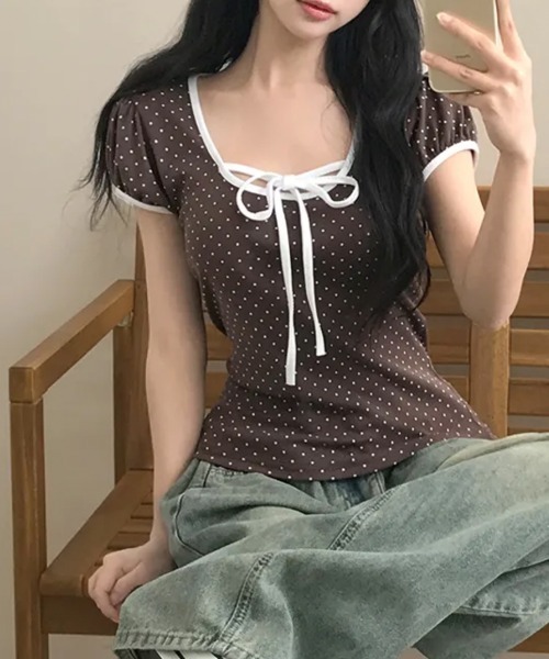 NANAHACHI(ナナハチ)の「水玉柄パフスリーブ半袖Tシャツ(Tシャツ/カットソー・レディース・レッド/ブラウン/ブラック/クリーム・FREE)」の16枚目の写真