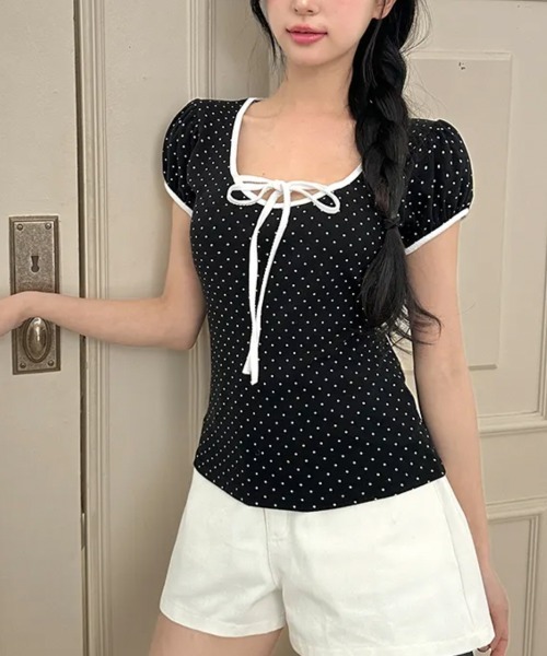 NANAHACHI(ナナハチ)の「水玉柄パフスリーブ半袖Tシャツ(Tシャツ/カットソー・レディース・レッド/ブラウン/ブラック/クリーム・FREE)」の22枚目の写真