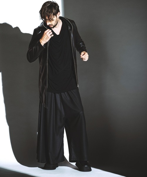 NO ID.（ノーアイディ）の「【NO ID.】Frill Stole Deep V-Neck T-Shirt / フリル ストール ディープ Vネック Tシャツ（Tシャツ/カットソー・メンズ・ブラック/ホワイト/ダークグレー・ONE SIZE）」の7枚目の写真