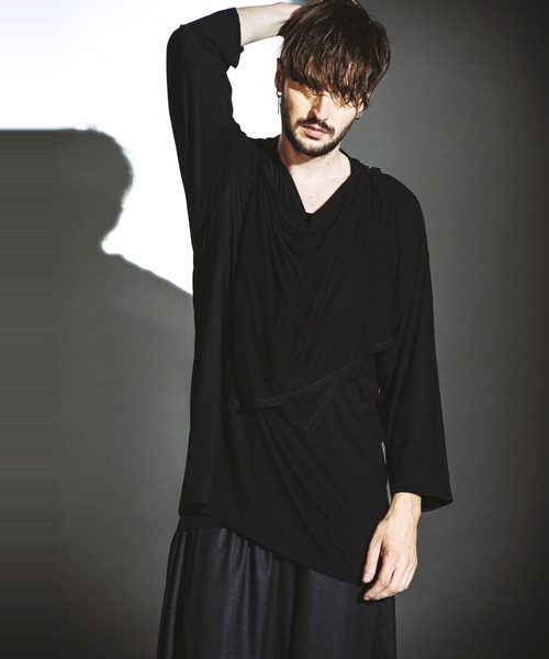 NO ID.（ノーアイディ）の「【NO ID.】Frill Stole Deep V-Neck T-Shirt / フリル ストール ディープ Vネック Tシャツ（Tシャツ/カットソー・メンズ・ブラック/ホワイト/ダークグレー・ONE SIZE）」の12枚目の写真