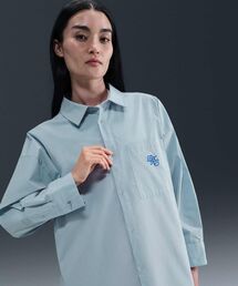 ナイキ スポーツウェア チル ポプリン ウィメンズ ルーズ ロングスリーブ ボタンアップ トップ / Nike Sportswear Chill Poplin Women's Loose Long-Sleeve Button-Up Top IH3990-440 Light Armory Blue