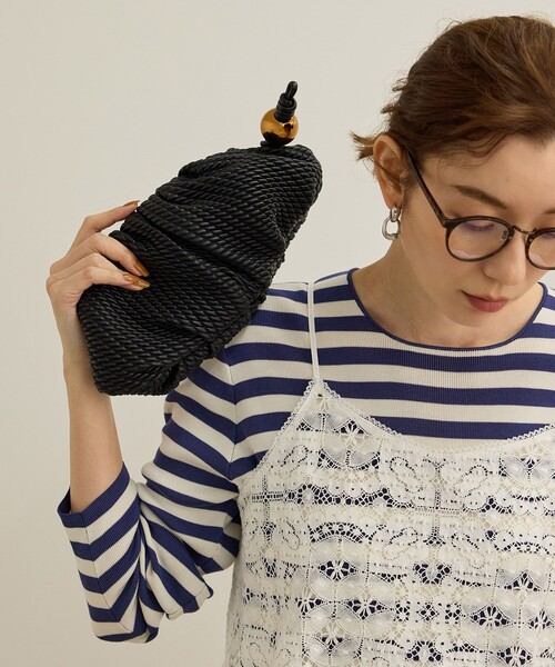 ROPE'（ロペ）の「ラムレザーロープ柄クラッチバッグ/ミニ（クラッチバッグ・レディース・オフホワイト/ブラック・FREE）」の8枚目の写真