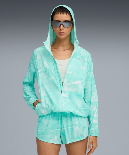 PUMA（プーマ）の「PUMA プーマ ウィメンズ ランニング ヴェロシティ AOP フーデッド ウーブンジャケット（ブルゾン・レディース・ブラック/ミント・LARGE/MEDIUM/SMALL/X-LARGE）」の2枚目の写真