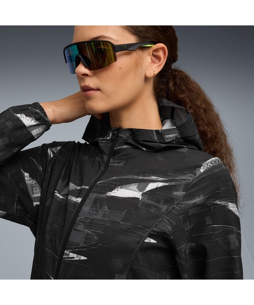 PUMA（プーマ）の「PUMA プーマ ウィメンズ ランニング ヴェロシティ AOP フーデッド ウーブンジャケット（ブルゾン・レディース・ブラック/ミント・LARGE/MEDIUM/SMALL/X-LARGE）」の6枚目の写真