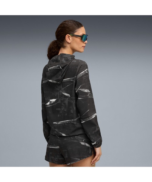 PUMA（プーマ）の「PUMA プーマ ウィメンズ ランニング ヴェロシティ AOP フーデッド ウーブンジャケット（ブルゾン・レディース・ブラック/ミント・LARGE/MEDIUM/SMALL/X-LARGE）」の8枚目の写真