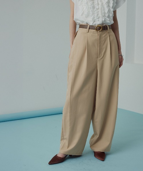 W:Huku(フーク)の「【新色】【W:Huku / ストレッチソフトツイル】コクーン バレルレッグ スラックス / Stretch Soft Twill Cocoon Slacks(スラックス・レディース・グレー/レッド系/ブラック/ブラウン/ベージュ・FREE)」の9枚目の写真