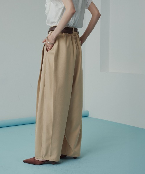 W:Huku(フーク)の「【新色】【W:Huku / ストレッチソフトツイル】コクーン バレルレッグ スラックス / Stretch Soft Twill Cocoon Slacks(スラックス・レディース・グレー/レッド系/ブラック/ブラウン/ベージュ・FREE)」の14枚目の写真