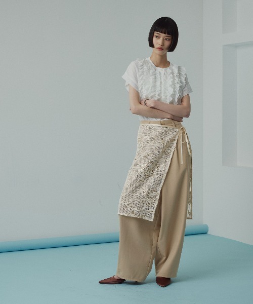 W:Huku(フーク)の「【新色】【W:Huku / ストレッチソフトツイル】コクーン バレルレッグ スラックス / Stretch Soft Twill Cocoon Slacks(スラックス・レディース・グレー/レッド系/ブラック/ブラウン/ベージュ・FREE)」の15枚目の写真
