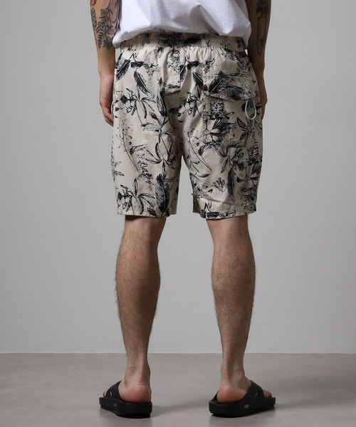 BANKS(バンクス)の「BANKS JOURNAL ALL OVER FLOWER SHORT PANTS オールオーバーフラワーショートパンツ(その他パンツ・メンズ・ブラウン/ブラック・S/M/L)」の3枚目の写真