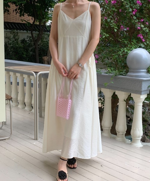 FAVORITO（ファヴォリート）の「キャミワンピース（ワンピース・レディース・イエロー/ベージュ/ブラック・L/M）」の19枚目の写真