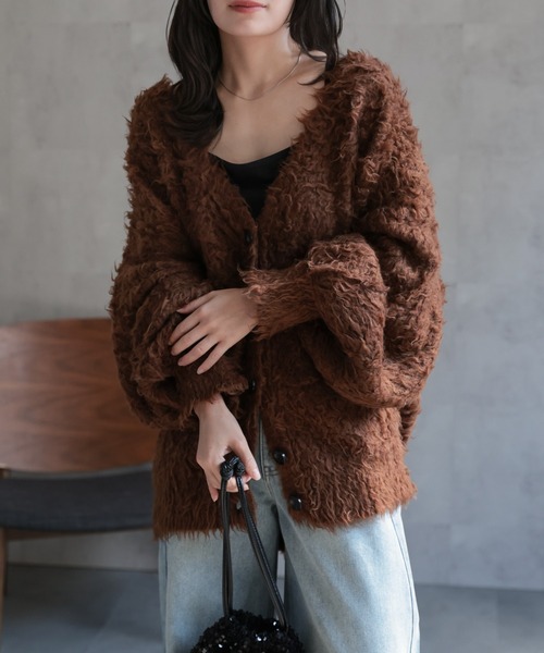 ap retro(アプレトロ)の「プードルシャギーニットカーディガン(カーディガン/ボレロ・レディース・グレイッシュベージュ/ピンク/ブラウン/チャコール・FREE)」の18枚目の写真